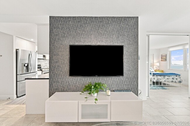 3221 S Ocean Blvd Unit 902
