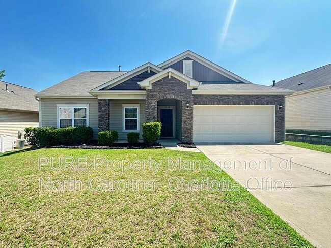 Building Photo - 3520 Larkhaven Ave SW