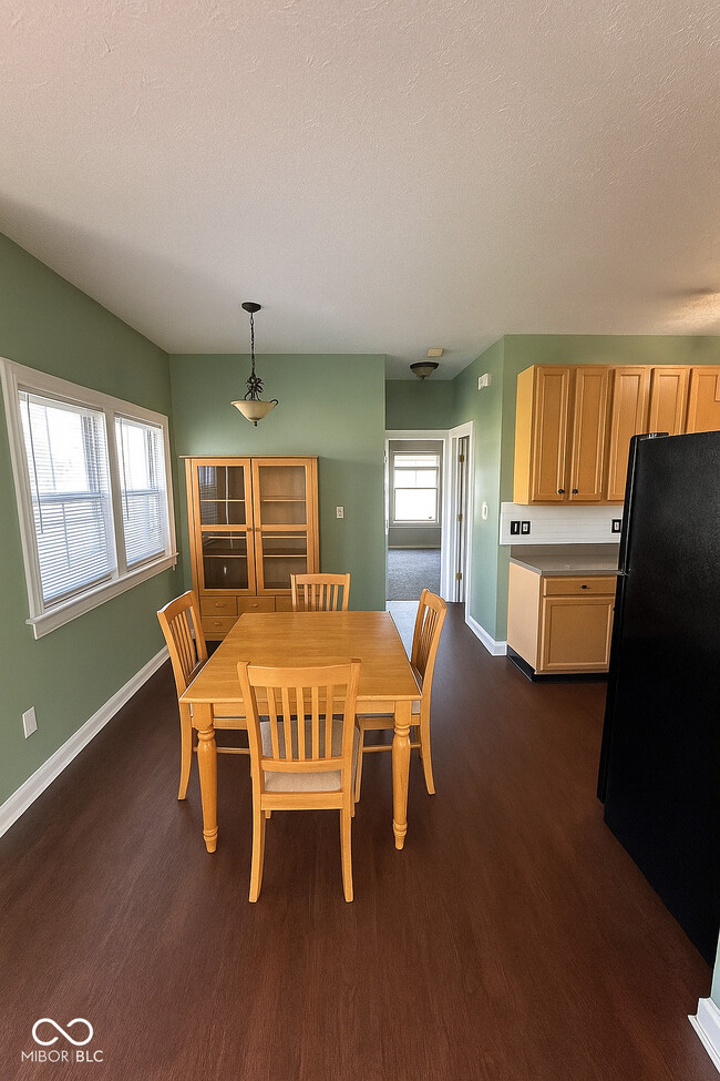 Photo - 549 N Belmont Ave