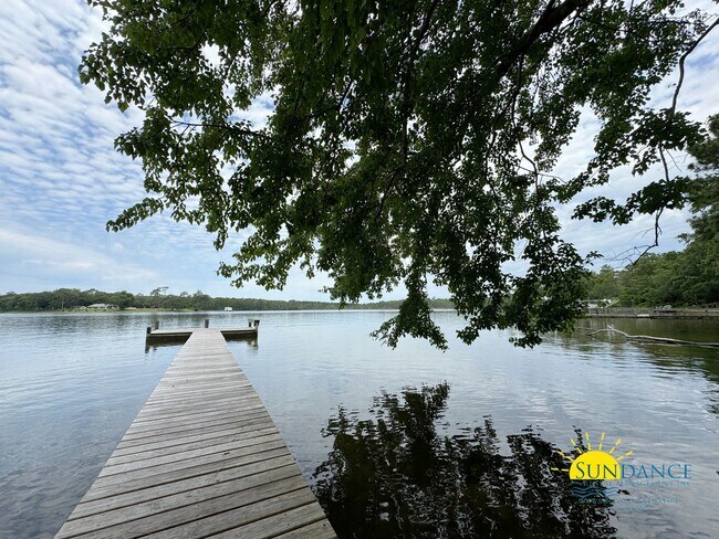 Photo - Waterfront mother-in-law suite, all utilities are included!