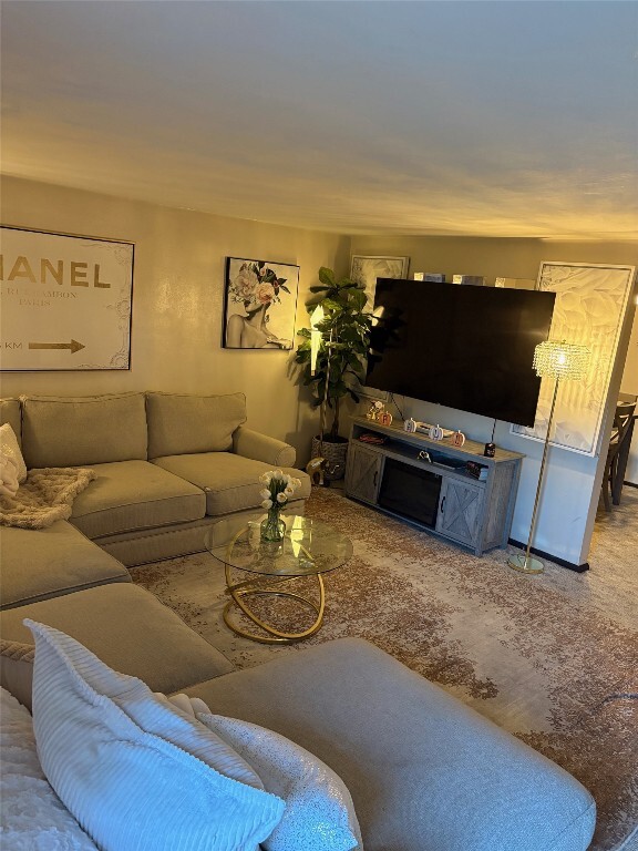 Photo - 900 Wallace St Unit 2-Left