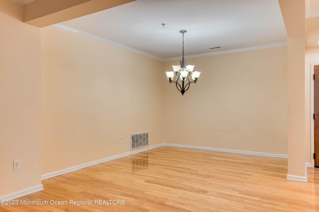 Photo - 33 Cooper Ave Unit 113