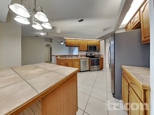 Photo - 193 Rosedale Ave