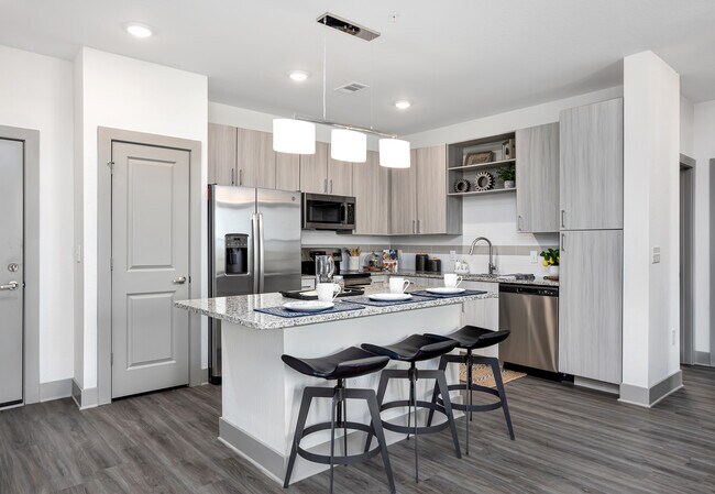 Photo - Integra Station 2114