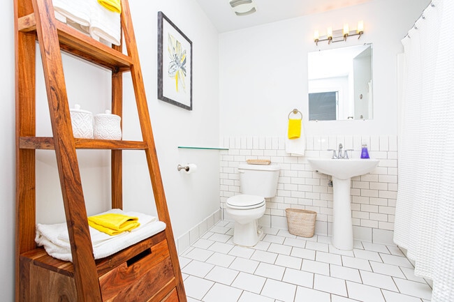 1BR, 1BA