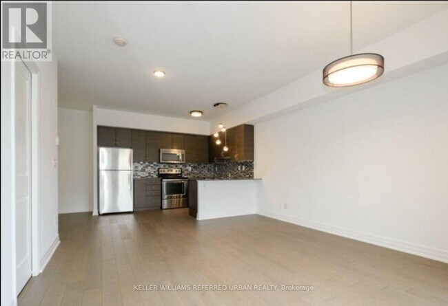 Photo - 47 Macaulay Ave