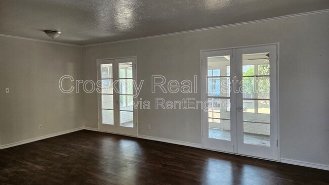 Photo - 30 W 17th St