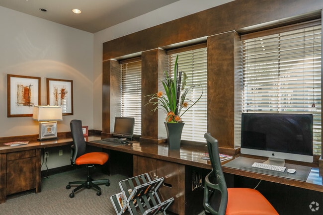 Photo - Estates at Memorial Heights