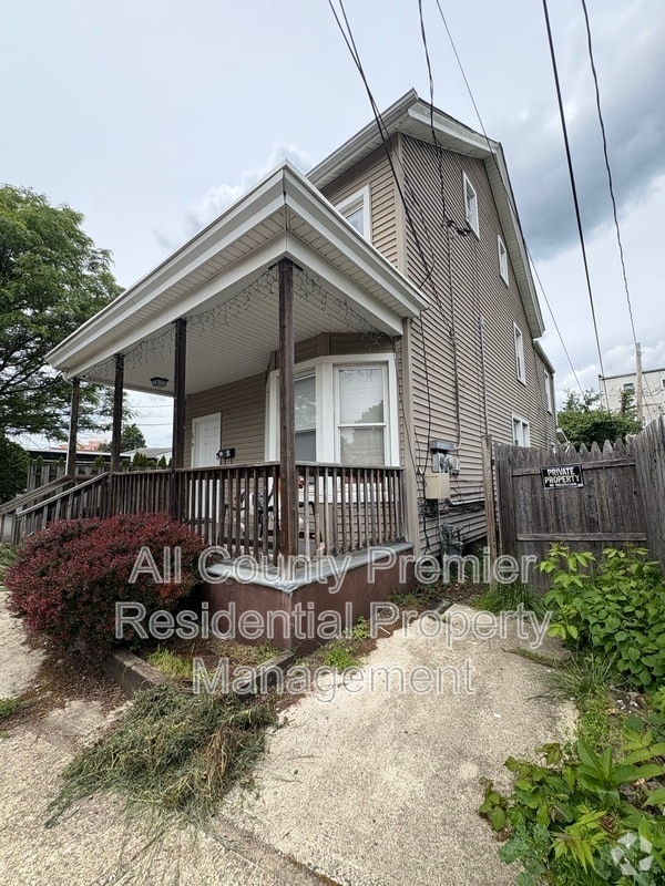 Building Photo - 87 Mercer St Rental