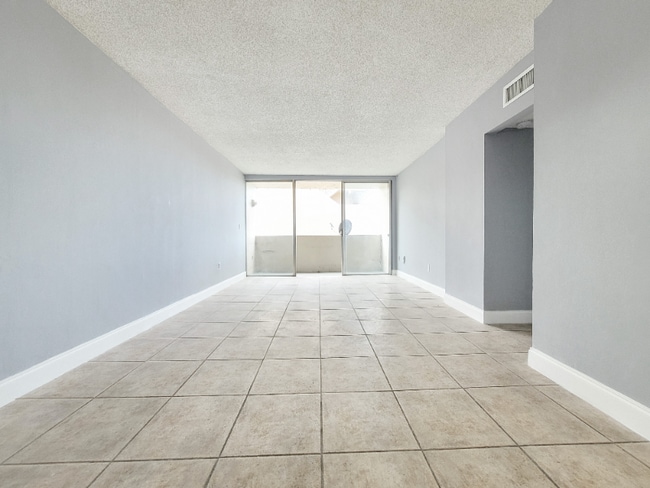 Photo - 816 NW 87th Ave Unit 305