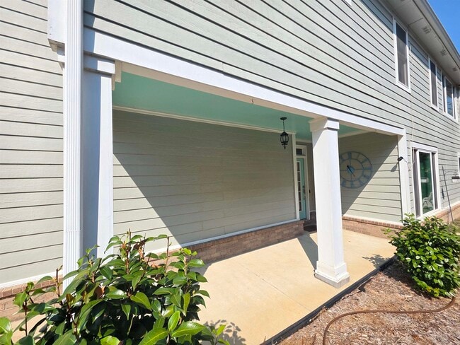 Photo - 1090 River Isle Dr