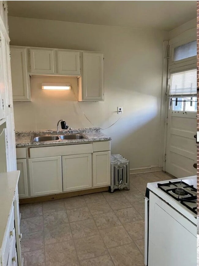 Photo - 3320 W 67th St Unit 3N