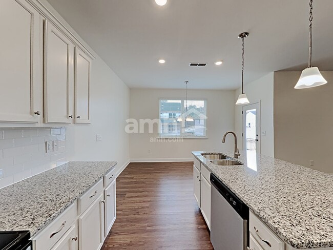 Photo - 3239 Brierhill Rd