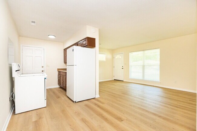 4718 Arrowhead Trail