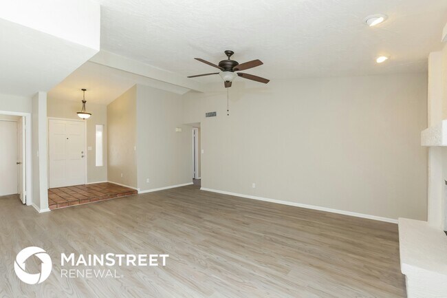 Photo - 4321 W Park Pl