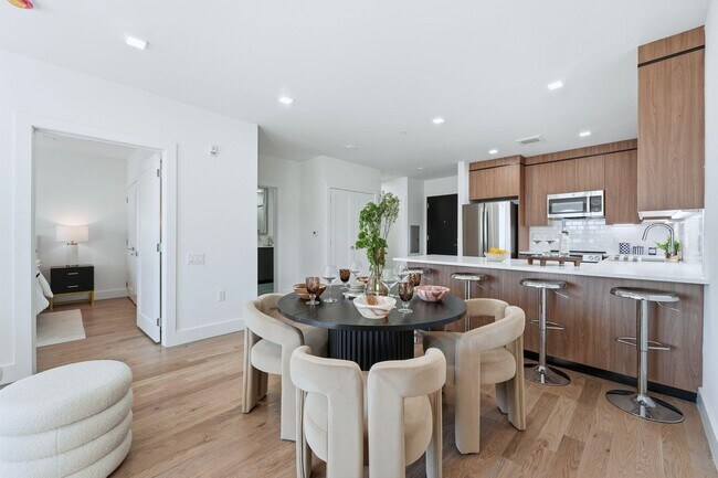 Photo - 8404 4th Ave Unidad 402