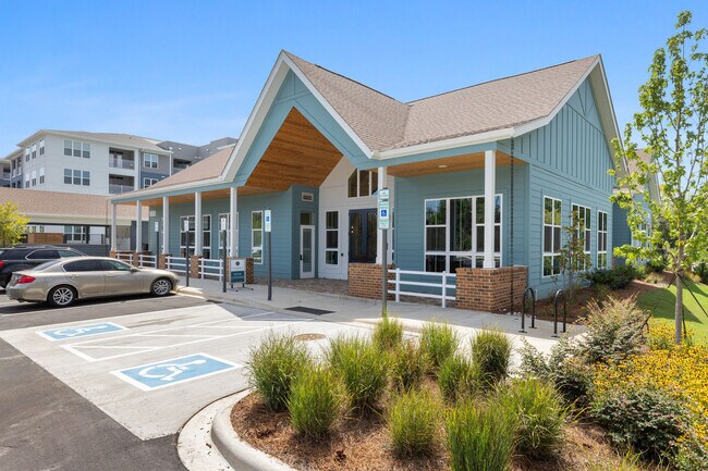 Broadstone Ayrsley apartments — community photo