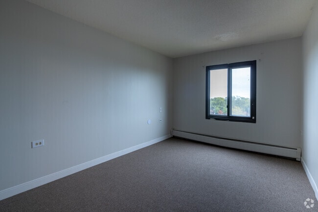 1 habitación, 1 baño - 625 pies cuadrados - Dormitorio - Carmel House