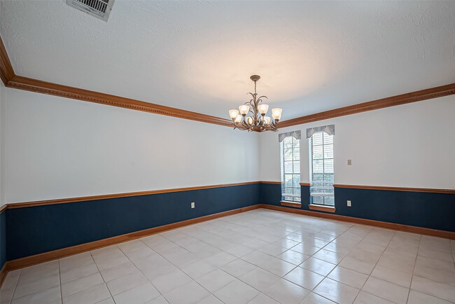 Photo - 18307 Champion Forest Dr