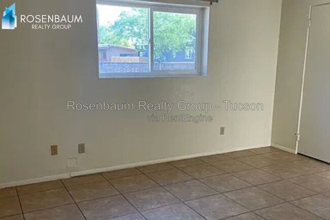 Photo - 3611 E Glenn St Unit 1