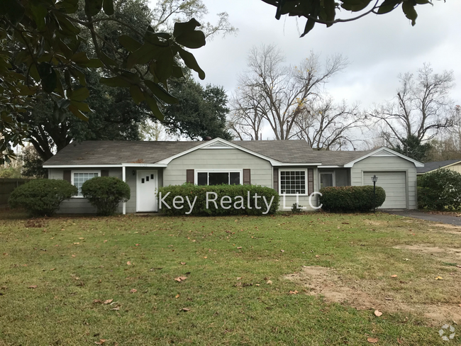 Building Photo - 3520 Bayou Rapides Rd Rental