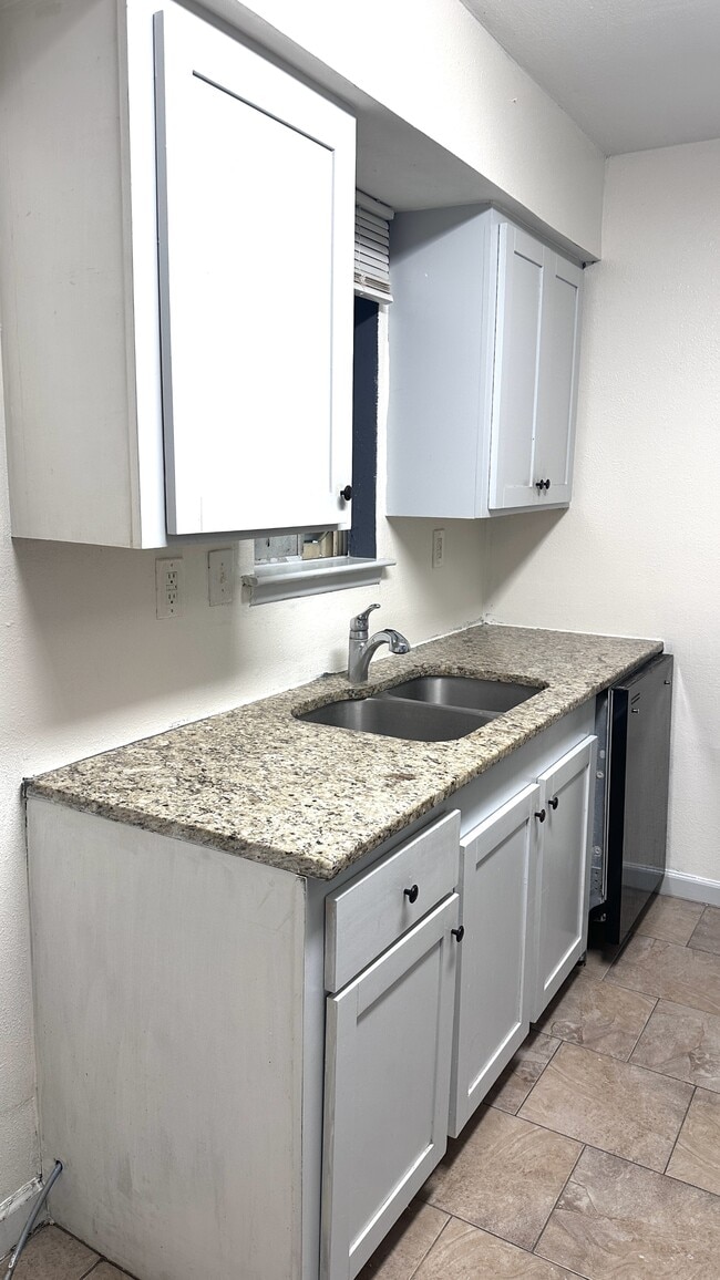 Photo - 1932 Hidden Way