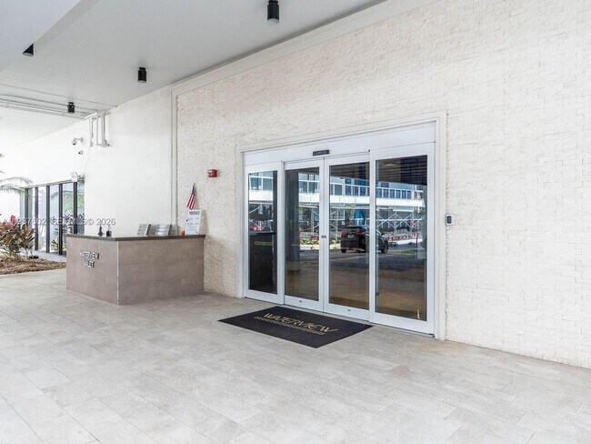 Photo - 20505 E Country Club Dr Unit 634