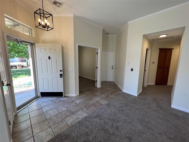 Building Photo - 909 Pruett Dr Rental