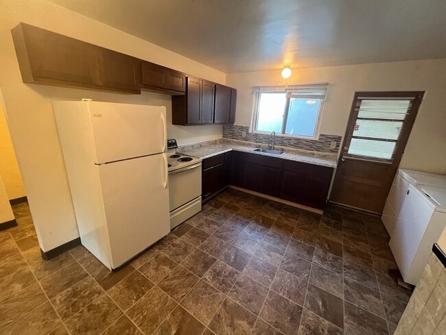 Photo - 3502 Dawes St