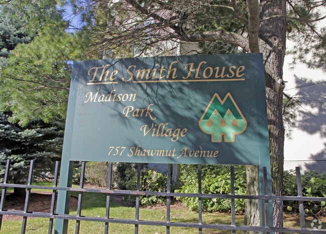 Photo - Smith House