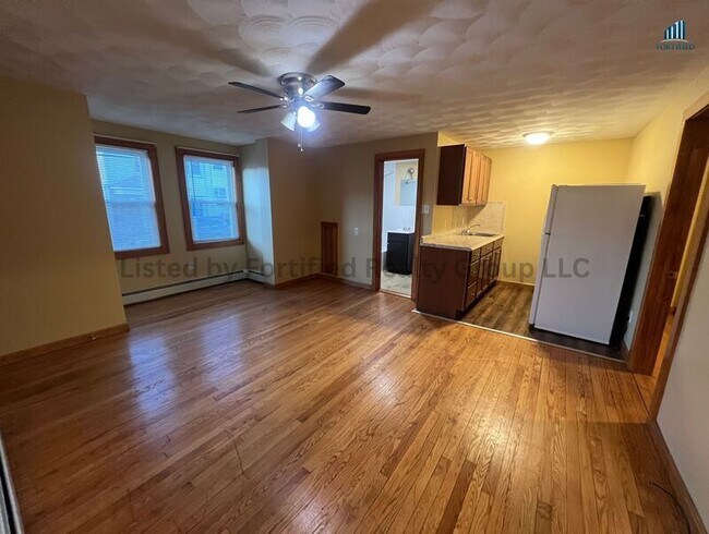 Photo - 106 Tuttle St Unidad 1