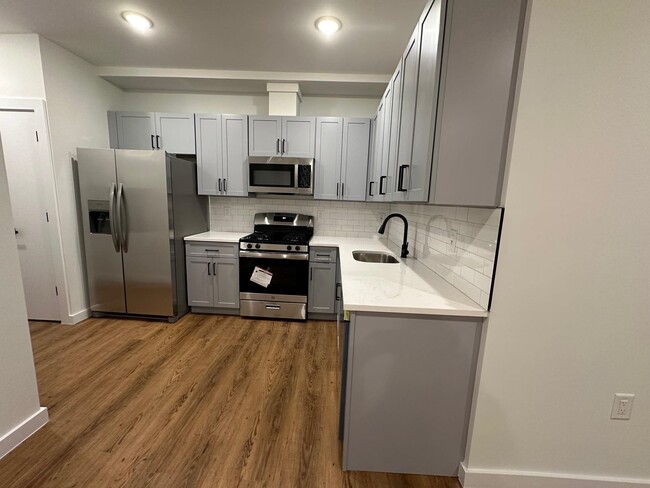 Photo - 224 Garfield Ave Unit 4B