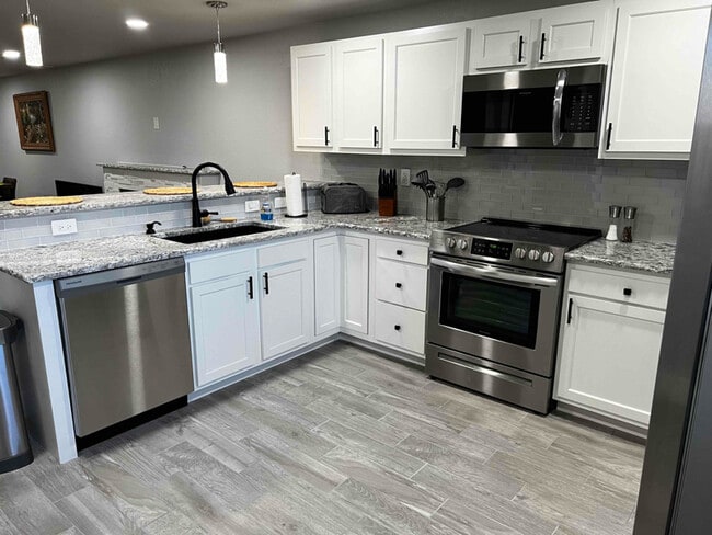 Photo - 1659 High Pine Dr