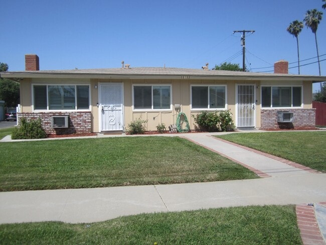 Building Photo - Immaculate 2 Bedroom Loma Linda Duplex