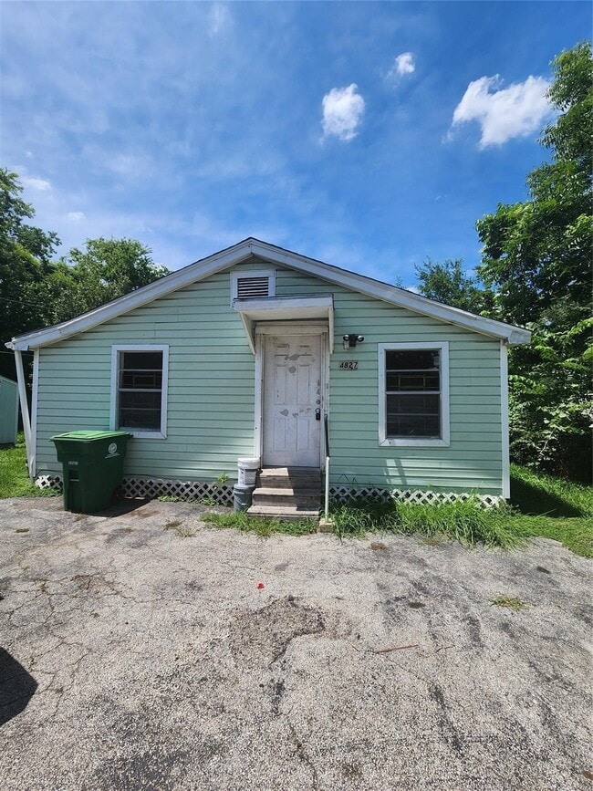 Building Photo - 4827 Shreveport Blvd Rental