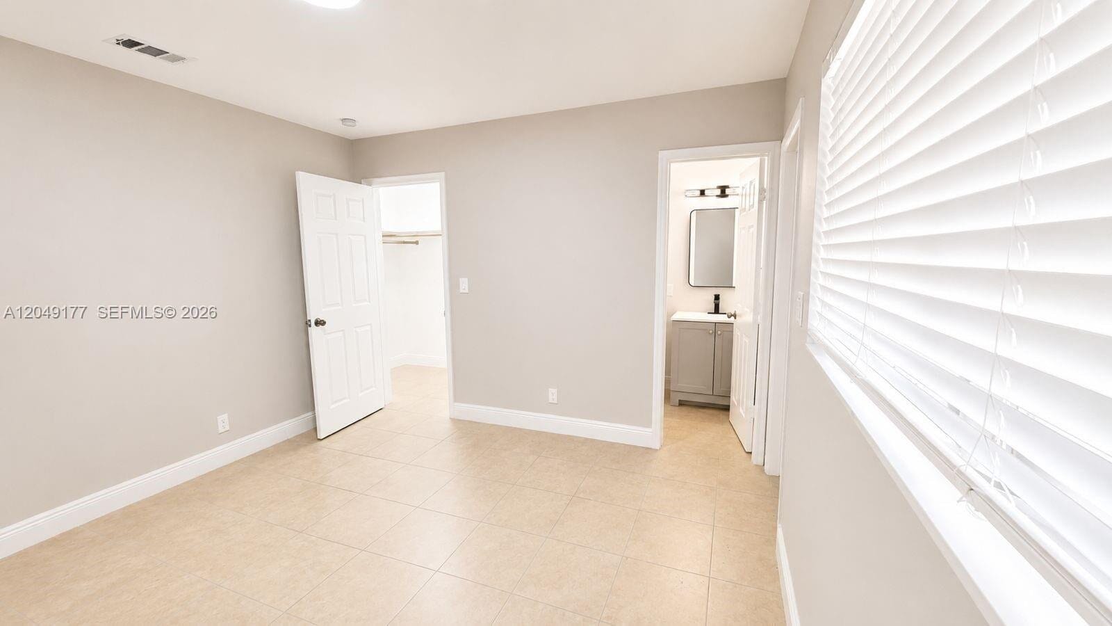 Photo - 2332 Roosevelt St Unidad # 32