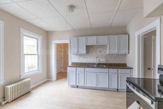 Photo - 314 Norwich Ave