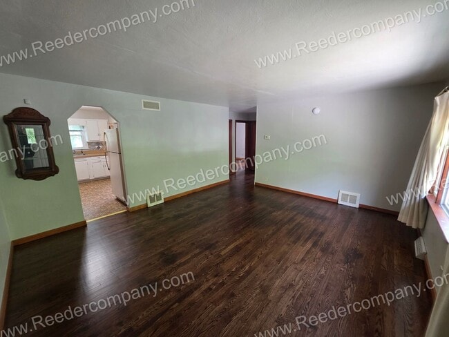 Photo - Spacious 2 bedroom 1 bathroom house