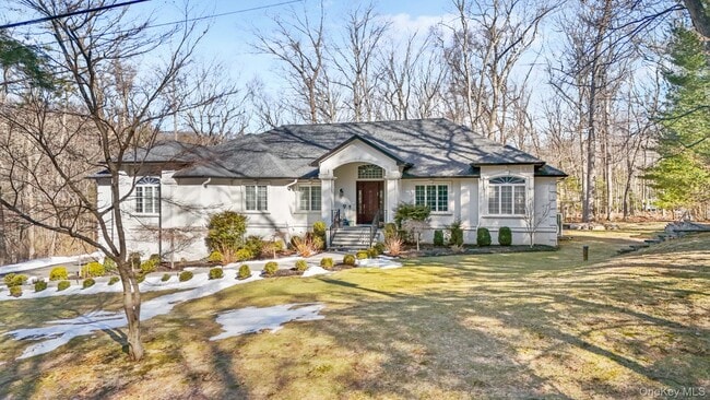 Building Photo - 13 White Birch Dr