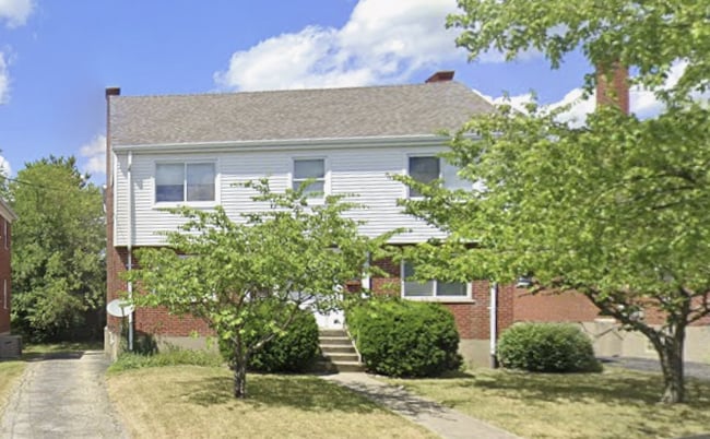 Building Photo - 3572 Schwartze Ave Unit 1