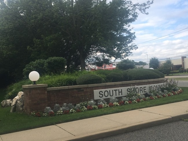 South Shore Commons 55+