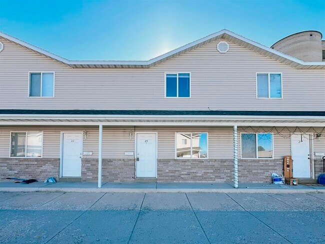 Building Photo - 898 E Factory St Unit 24 Rental