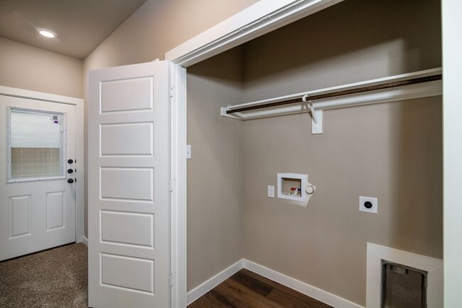 Photo - GORGEOUS 3 BEDROOM DUPLEX LOCATED IN MIDLOTHIAN ISD!