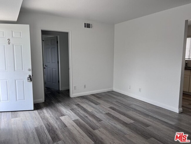 Photo - 1556 W 227th St Unit 3