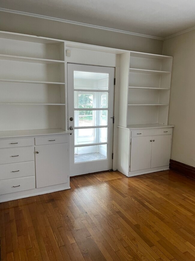 Photo - 607 Minor Ave