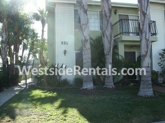 635 W 21st St Unit 635-D
