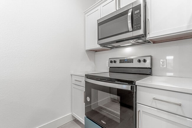 Photo - 2707 SW Livingston Square