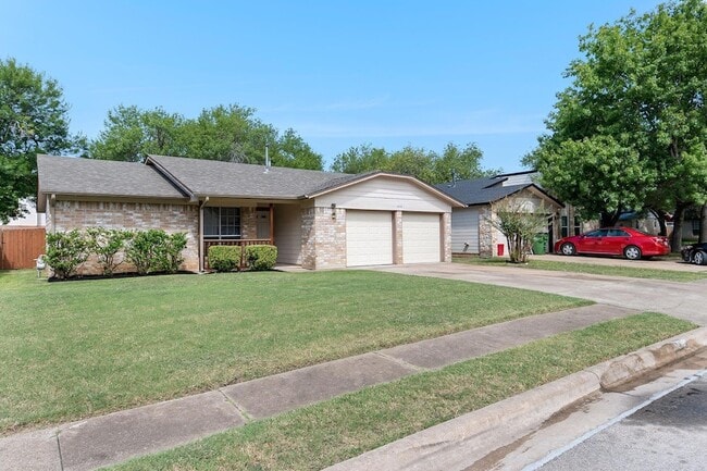 Photo - 1816 Goodson Ln