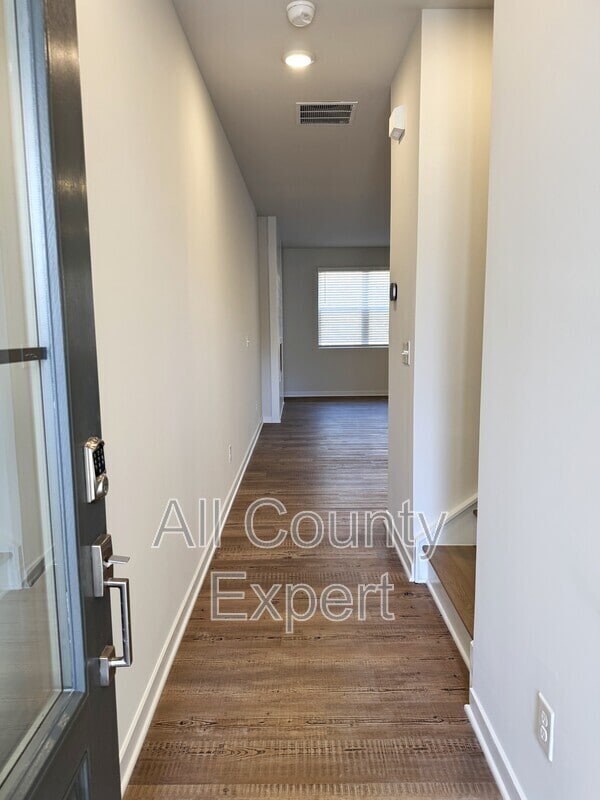 Photo - 7289 Mulberry St