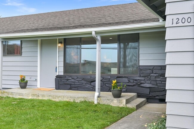 Photo - 1200 Old Marine Dr